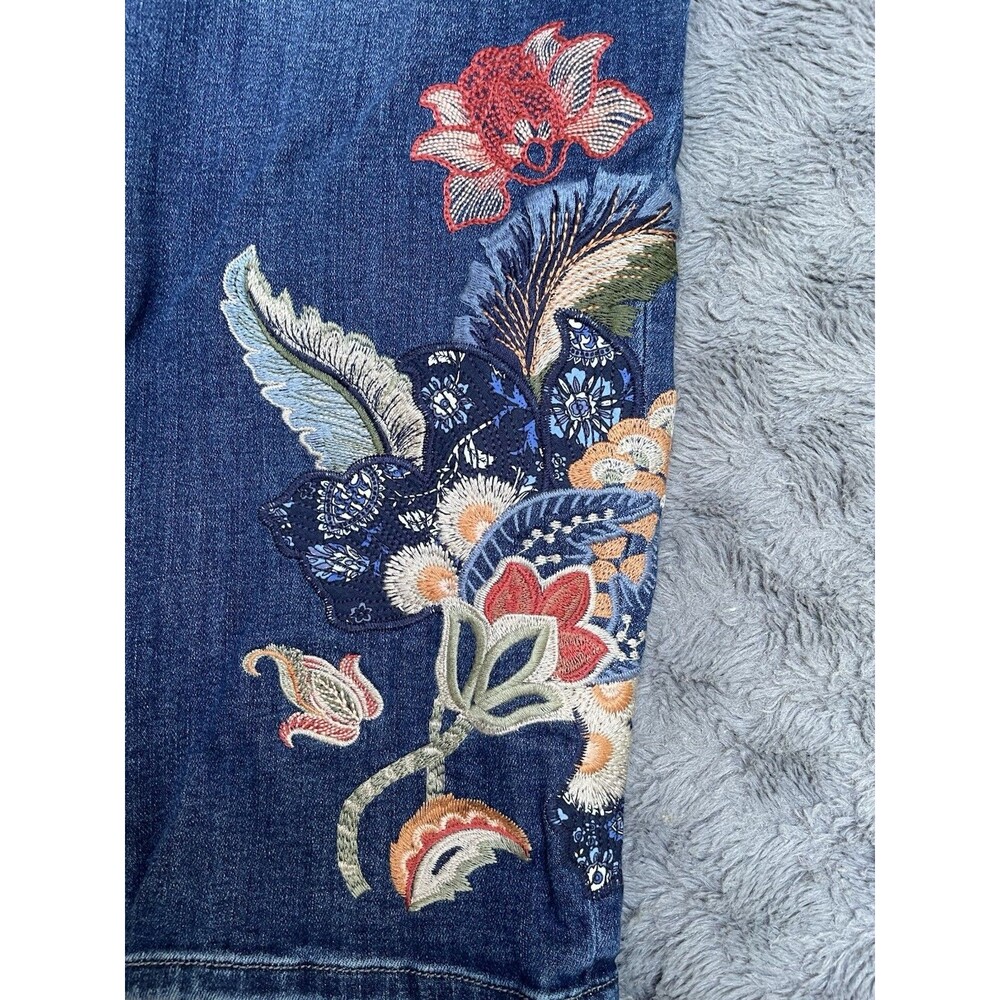Chico’s 2.5 Pull On Jegging Ankle Jean Floral Embroidery Stretch Denim Sz 14R - Picture 11 of 16